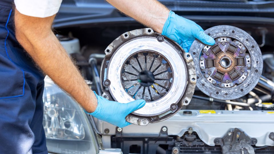 Clutch Service Image